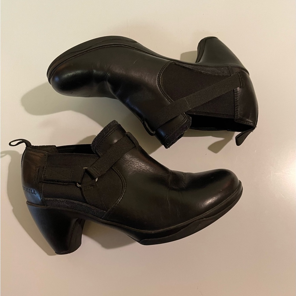 MERRELL Evera Rush Harness Strap Ankle Boot Bootie 6 Black Leather Heel